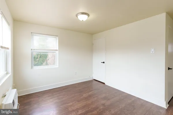 $2,050 | 101 East Camden Avenue, Unit 21, Moorestown, NJ 08057