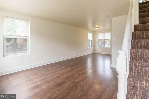 $2,050 | 101 East Camden Avenue, Unit 21, Moorestown, NJ 08057