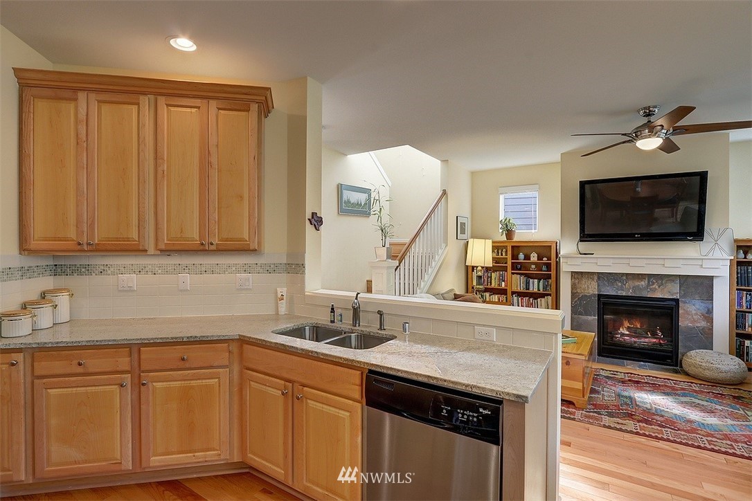 3719 218th Place Southeast Bothell, WA 98021 - Photo 9 of 19