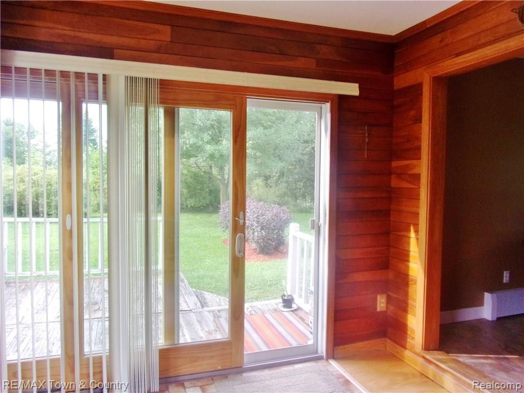 7325 Elms Road Swartz Creek, MI 48473 - Photo 12 of 30 106_3782.JPG
