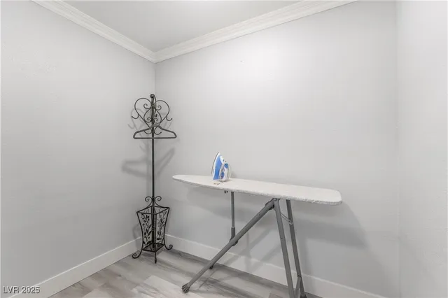 $2,990 | 2419 East Vegas Valley Drive, Las Vegas, NV 89121