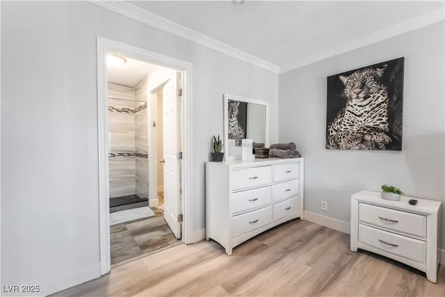 $2,990 | 2419 East Vegas Valley Drive, Las Vegas, NV 89121