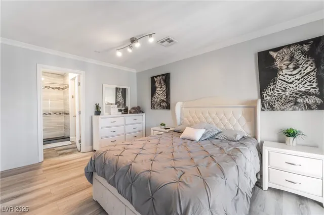 $2,990 | 2419 East Vegas Valley Drive, Las Vegas, NV 89121