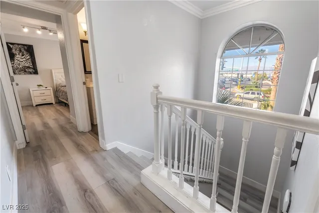 $2,990 | 2419 East Vegas Valley Drive, Las Vegas, NV 89121