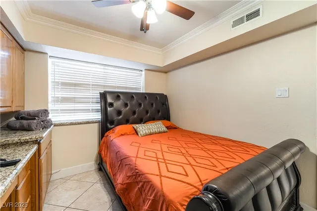 $2,990 | 2419 East Vegas Valley Drive, Las Vegas, NV 89121