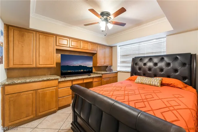 $2,990 | 2419 East Vegas Valley Drive, Las Vegas, NV 89121