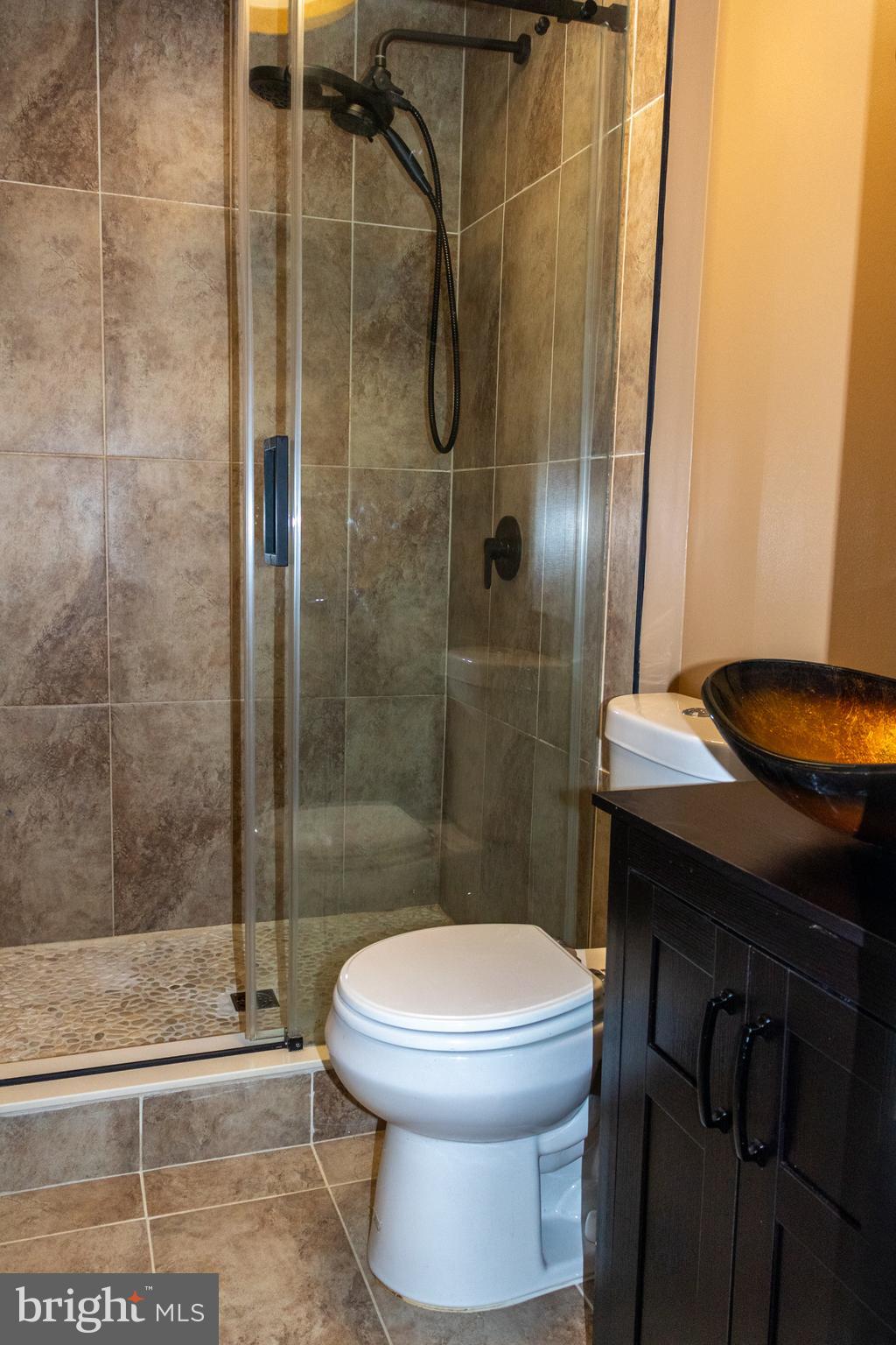 519 Fairfield Road East Windsor, NJ 08520 - Photo 18 of 30 Primary Full Bath