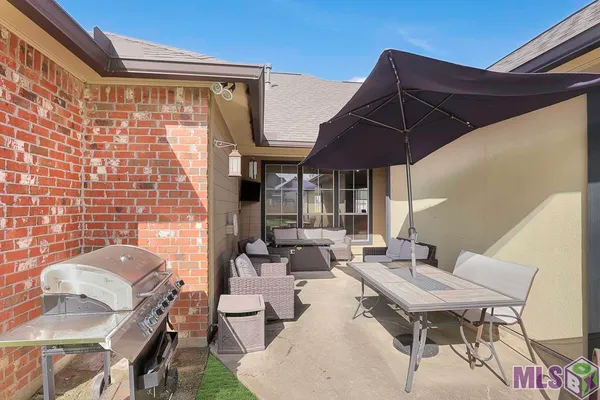 $289,900 | 3952 Cypress Clear Court, Zachary, LA 70791