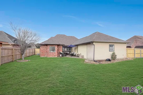 $289,900 | 3952 Cypress Clear Court, Zachary, LA 70791