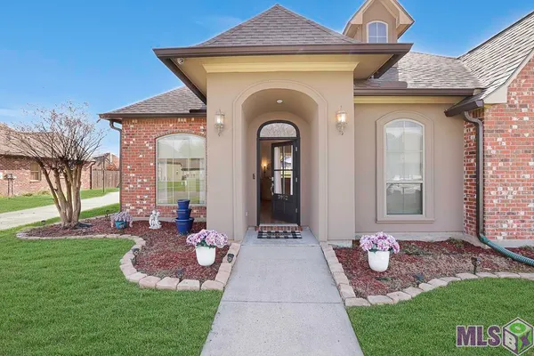 $289,900 | 3952 Cypress Clear Court, Zachary, LA 70791