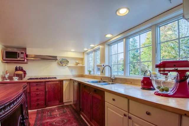 $1,285,000 | 146 Calef Highway, Barrington, NH 03825