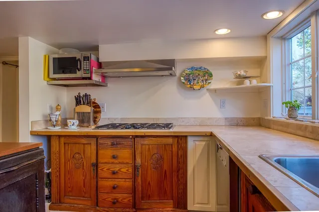 $1,285,000 | 146 Calef Highway, Barrington, NH 03825