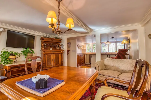 $1,285,000 | 146 Calef Highway, Barrington, NH 03825