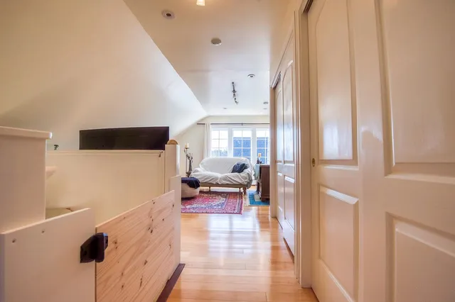 $1,285,000 | 146 Calef Highway, Barrington, NH 03825