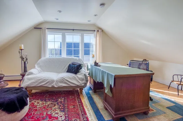 $1,285,000 | 146 Calef Highway, Barrington, NH 03825