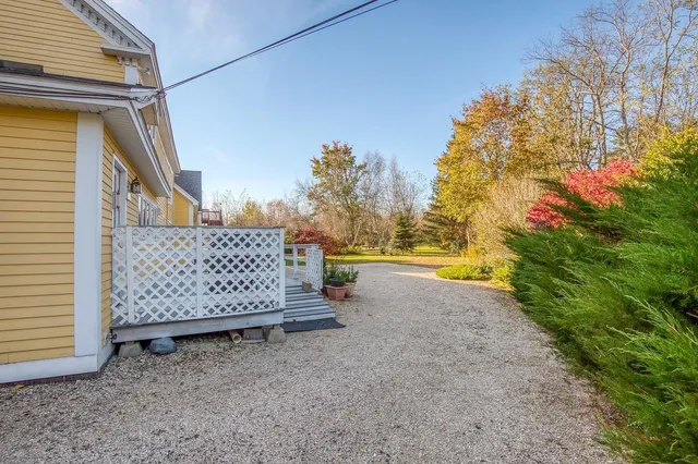 $1,285,000 | 146 Calef Highway, Barrington, NH 03825