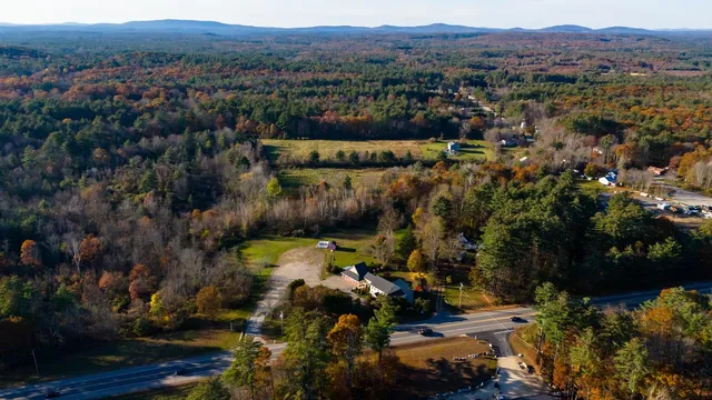 $1,285,000 | 146 Calef Highway, Barrington, NH 03825