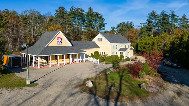 $1,285,000 | 146 Calef Highway, Barrington, NH 03825