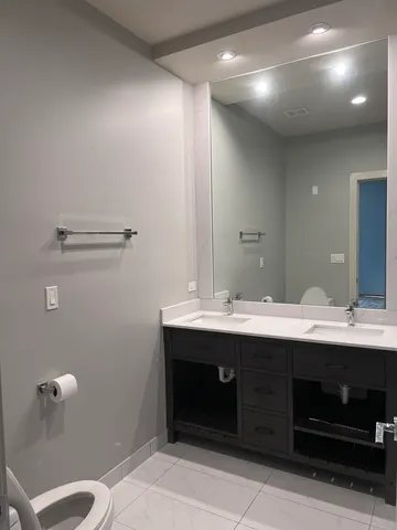a view of a storage & utility room with washer and dryer