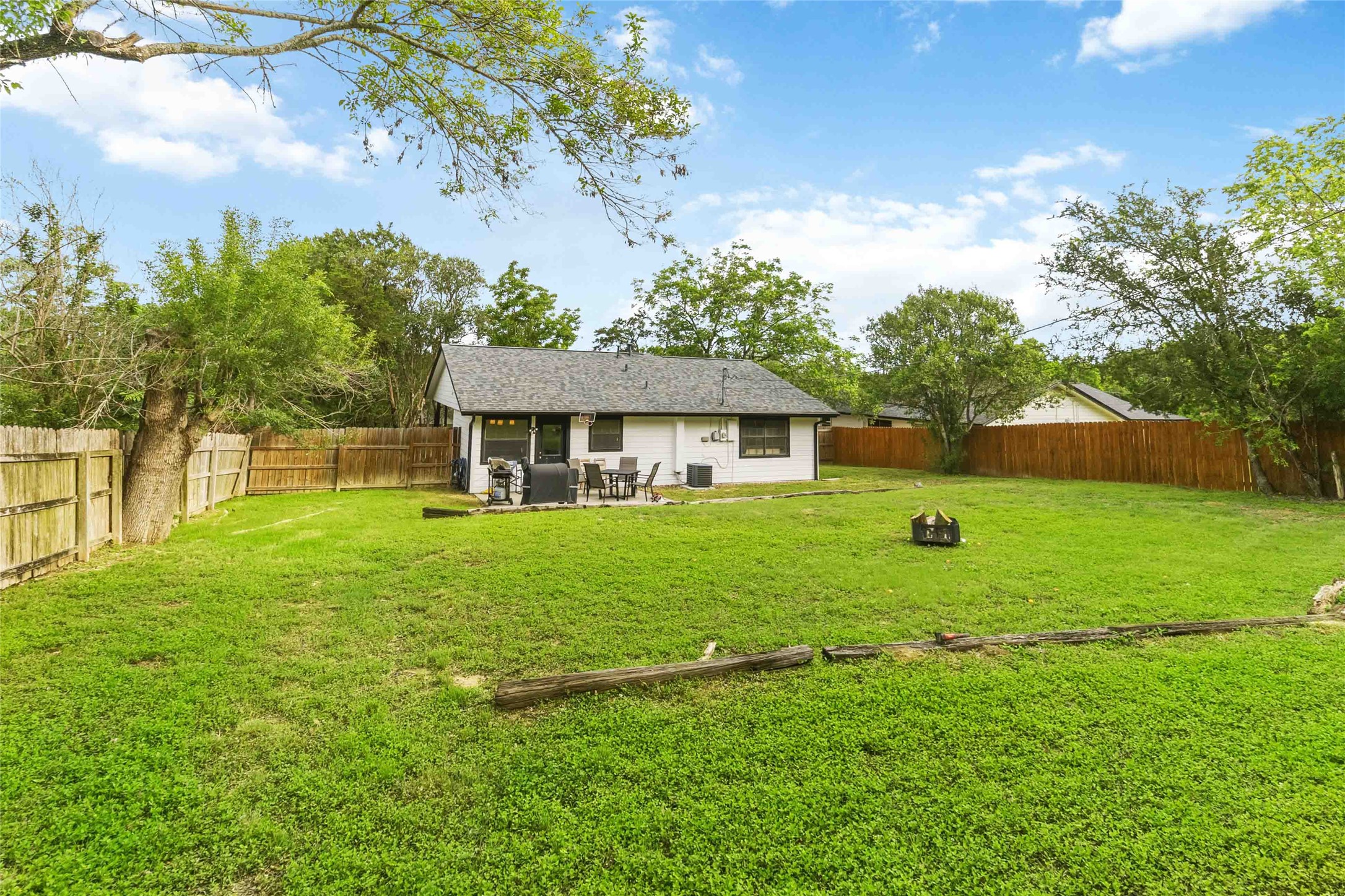 805 Indiana Street San Marcos, TX 78666 - Photo 24 of 39