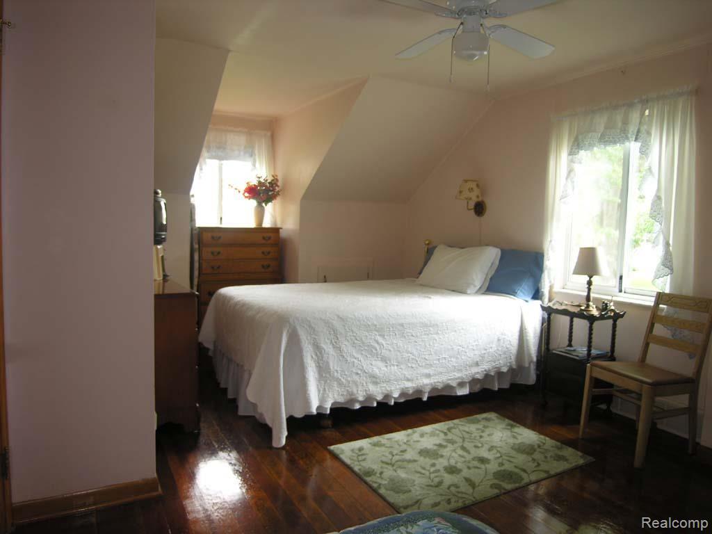 4587 Pointe Tremble Road Algonac, MI 48001 - Photo 24 of 30 24 W upper bedroom.jpg