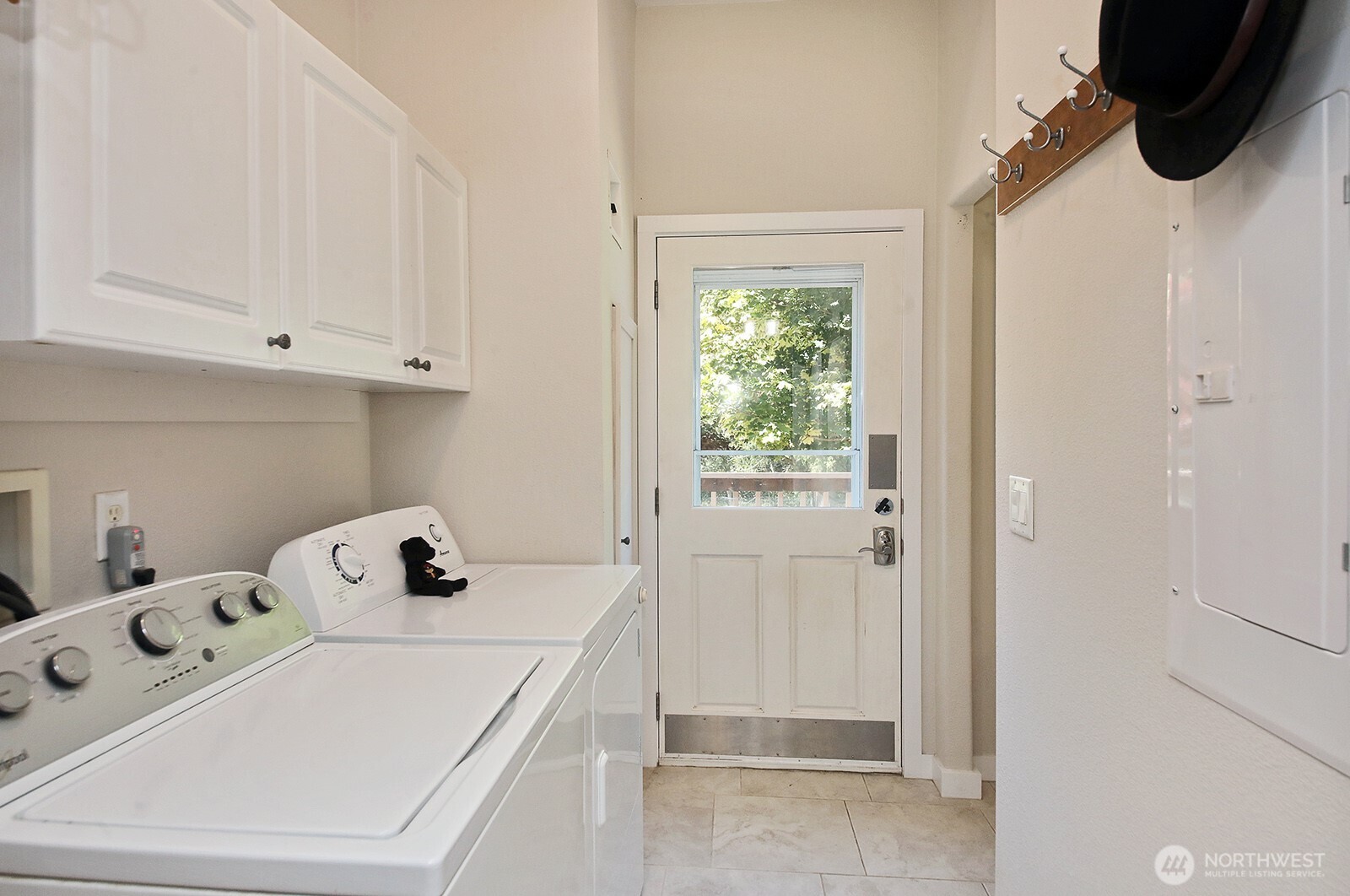1677 Lancaster Road Freeland, WA 98249 - Photo 15 of 40
