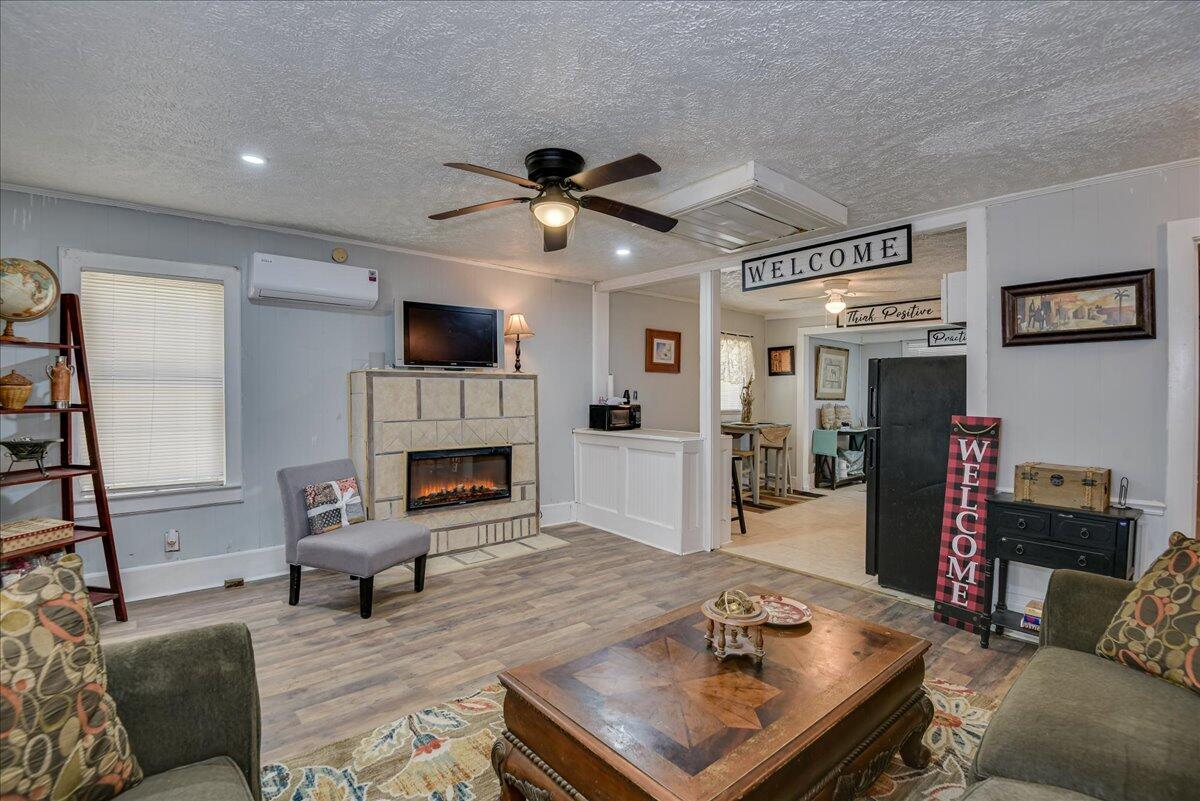 1744 Barbara Lane Southeast Aiken, SC 29801 - Photo 3 of 14 09-109