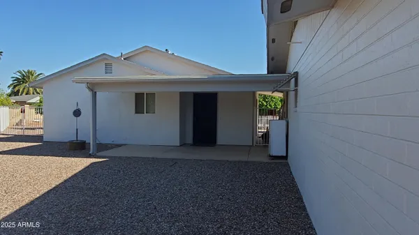 $1,400 | 6343 East Ellis Street, Mesa, AZ 85205