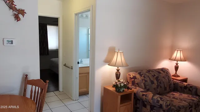 $1,400 | 6343 East Ellis Street, Mesa, AZ 85205