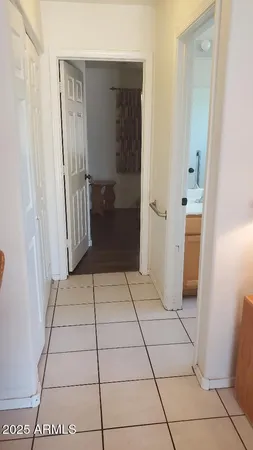 $1,400 | 6343 East Ellis Street, Mesa, AZ 85205