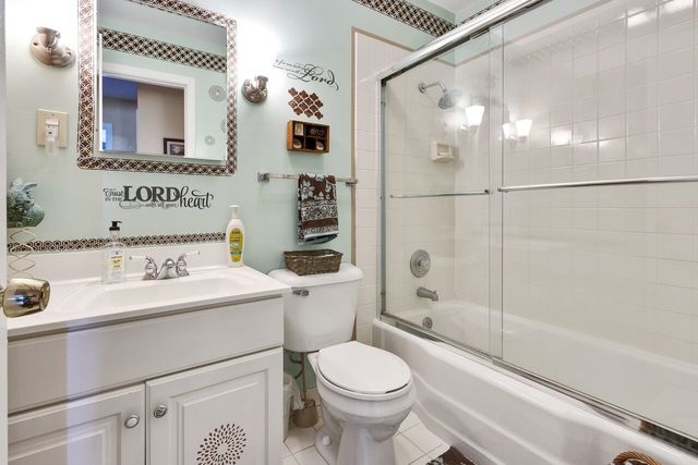 613 Lisa Road West Dundee, IL 60118 - Photo 13 of 20