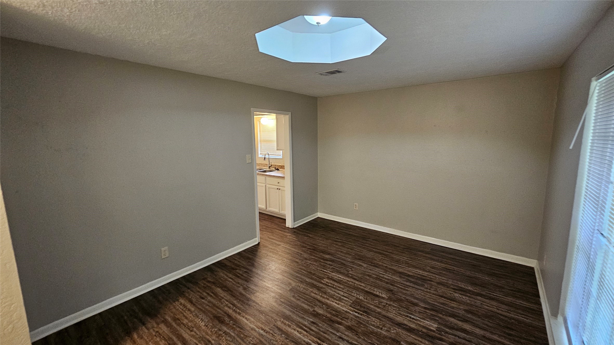 1404 Cactus Street Baytown, TX 77521 - Photo 11 of 25