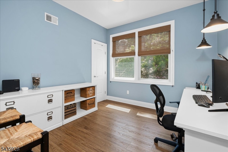 41 East Shore Road Denville, NJ 07834 - Photo 22 of 37