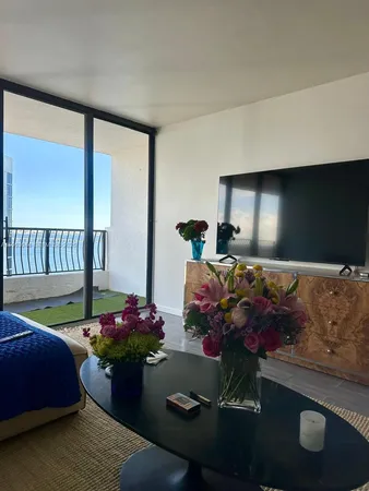 $2,590 | 555 Northeast 15th Street, Unit 29G, Miami, FL 33132