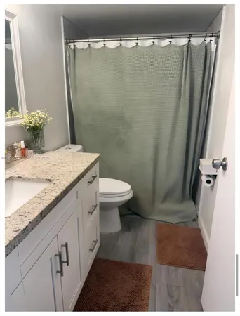 $2,590 | 555 Northeast 15th Street, Unit 29G, Miami, FL 33132