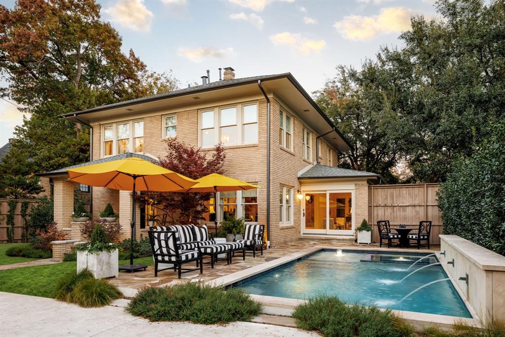 1203 North Windomere Avenue Dallas, TX 75208 - Photo 39 of 40 a view of a house with swimming pool and sitting area