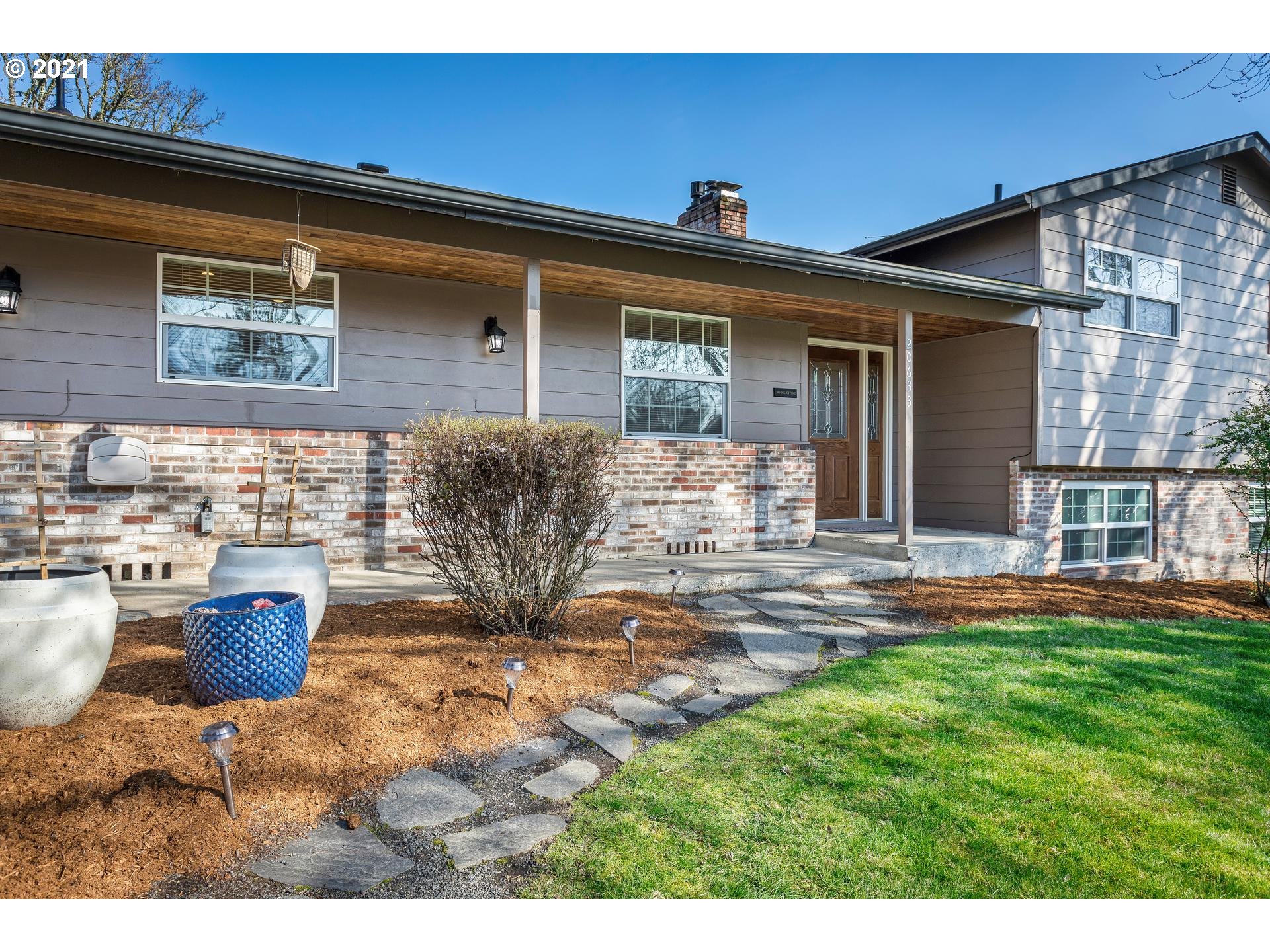 20633 Southwest Rosa Drive Beaverton, OR 97078 - Photo 2 of 27 Gallery Image 2