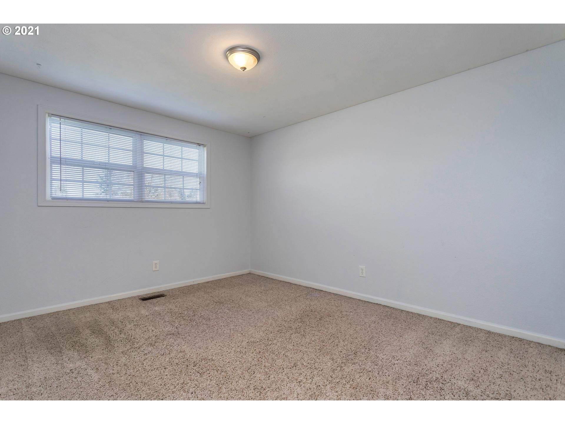 20633 Southwest Rosa Drive Beaverton, OR 97078 - Photo 13 of 27 Gallery Image 13