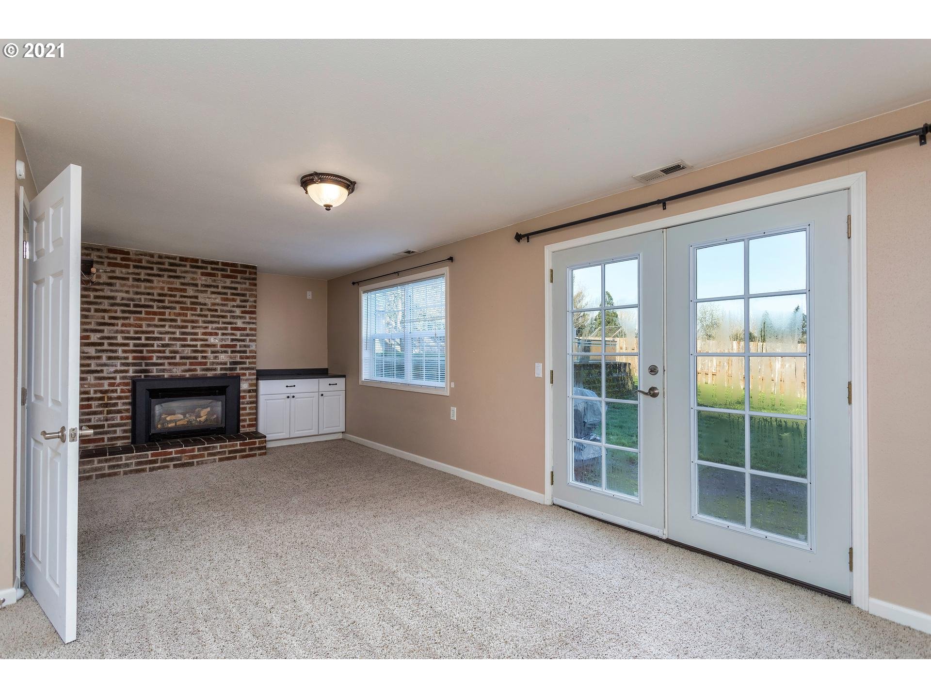 20633 Southwest Rosa Drive Beaverton, OR 97078 - Photo 17 of 27 Gallery Image 17