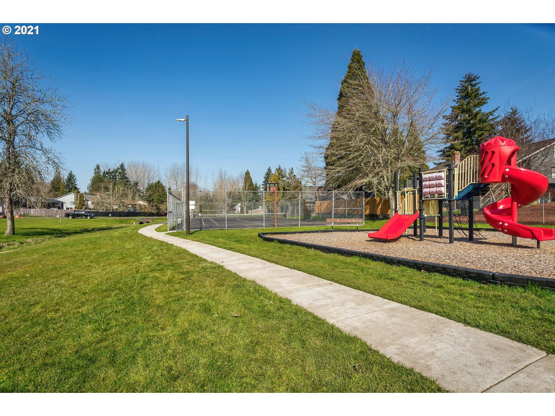 20633 Southwest Rosa Drive Beaverton, OR 97078 - Photo 26 of 27 Gallery Image 26