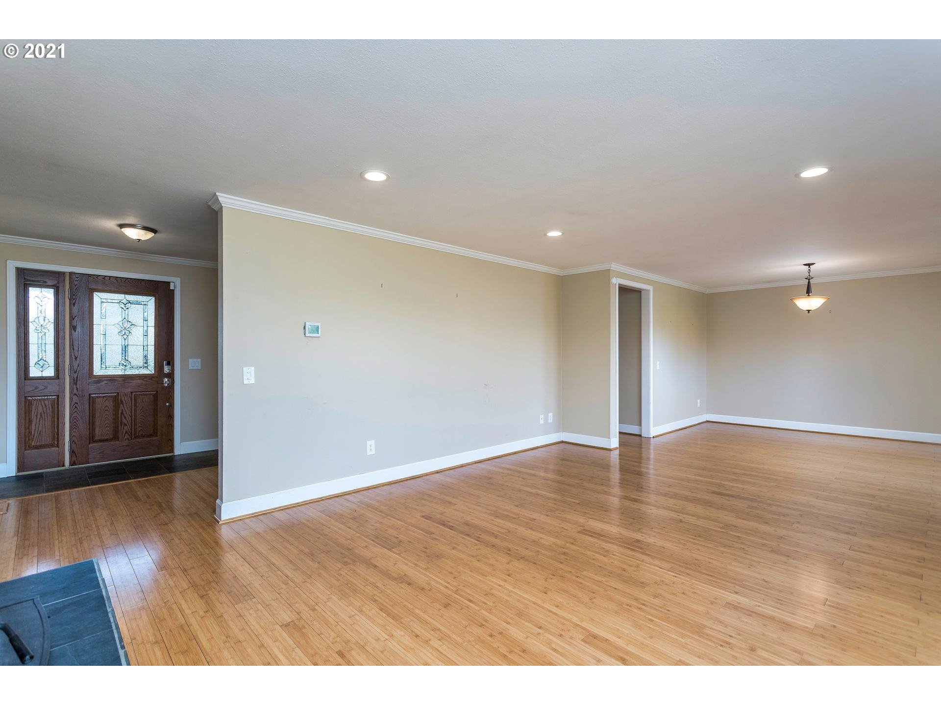20633 Southwest Rosa Drive Beaverton, OR 97078 - Photo 7 of 27 Gallery Image 7