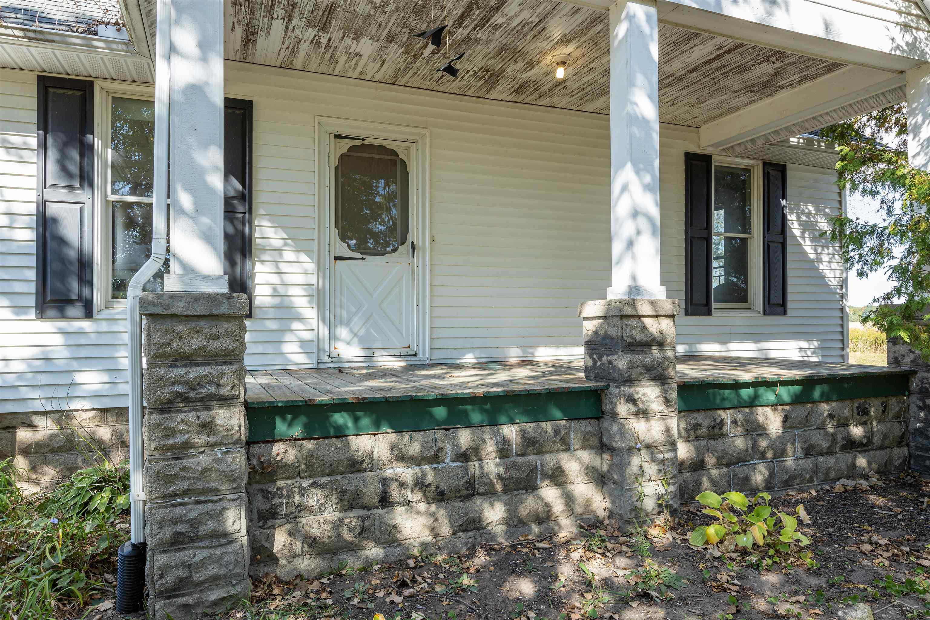 8770 Pierce Road Freeland, MI 48623 - Photo 4 of 25