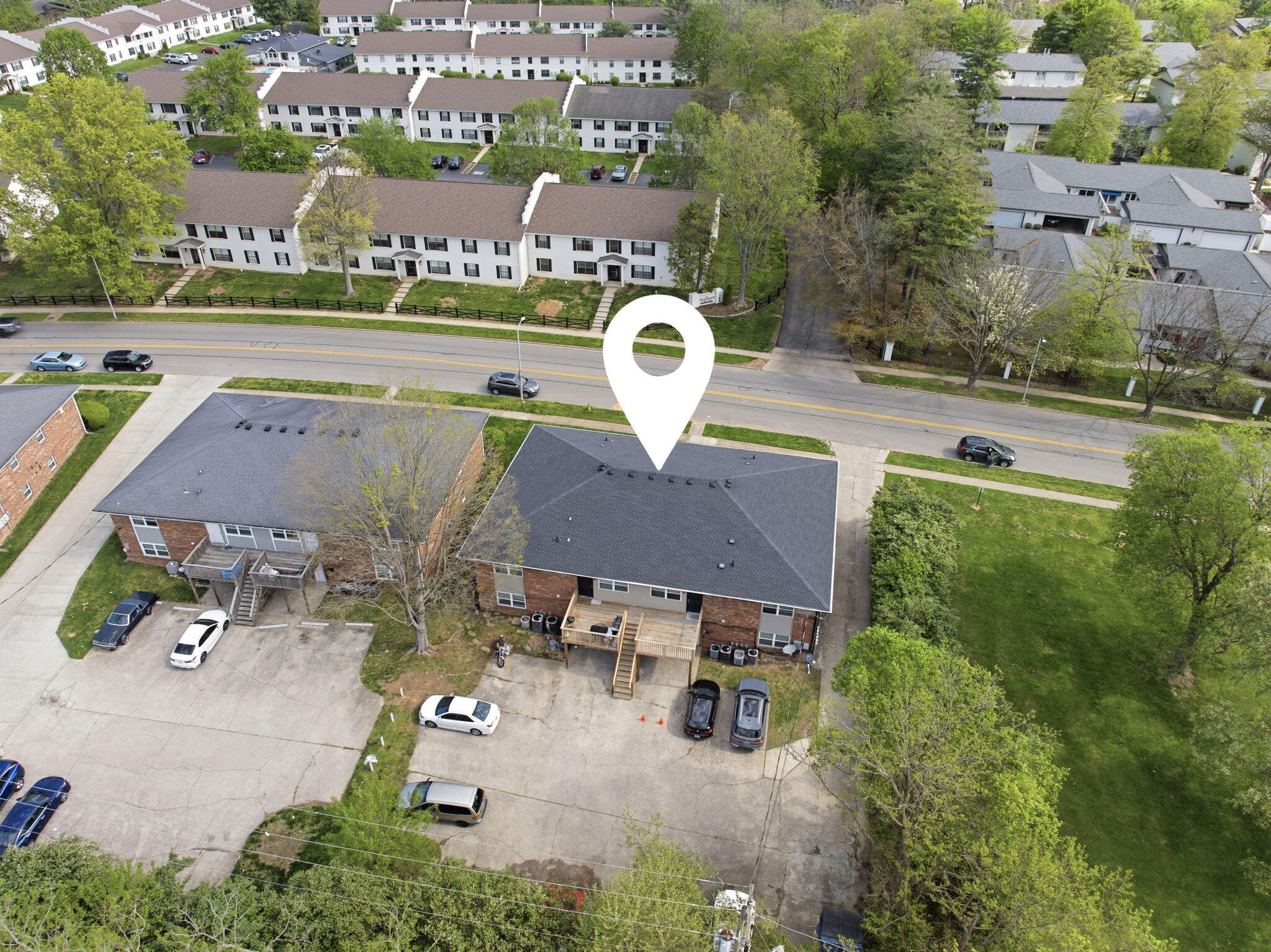 388 Redding Road Lexington, KY 40517 - Photo 9 of 96 9-web-or-mls-DJI_20260412004051_0226_D_s