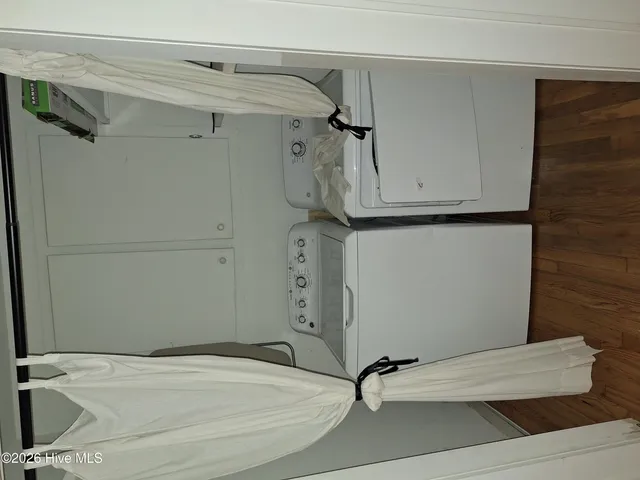 $1,300 | 104 North Library Street, Greenville, NC 27858