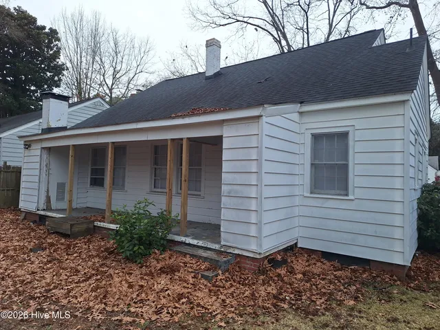 $1,300 | 104 North Library Street, Greenville, NC 27858