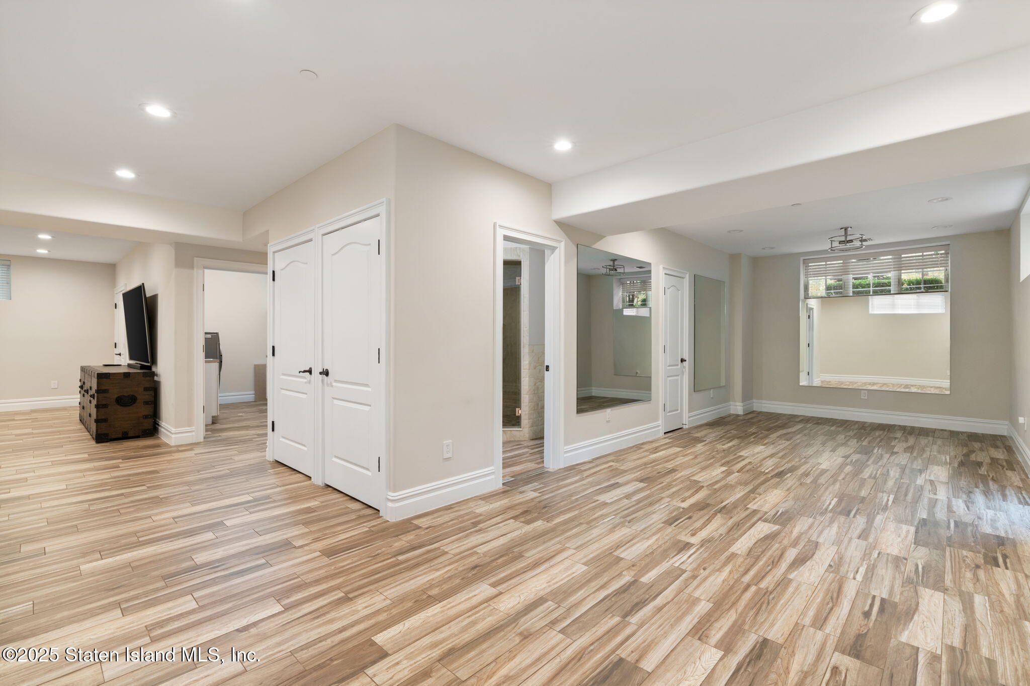 312 London Road Staten Island, NY 10306 - Photo 64 of 82 321 London Rd