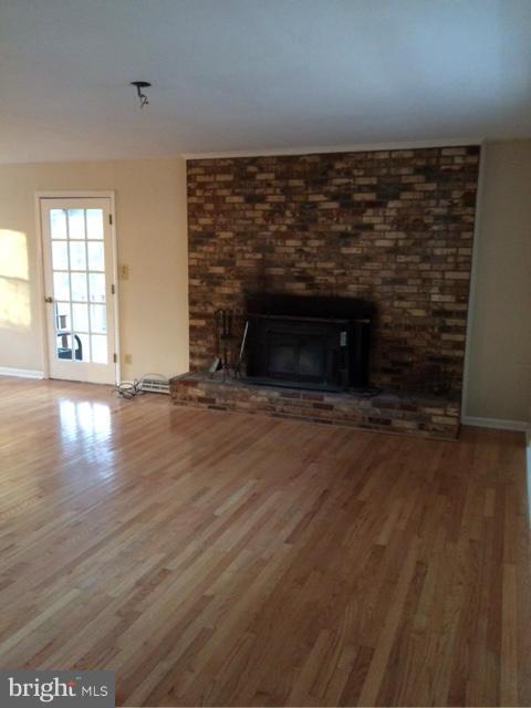 110 Meadows Road Fredericksburg, VA 22406 - Photo 11 of 26 Living Room