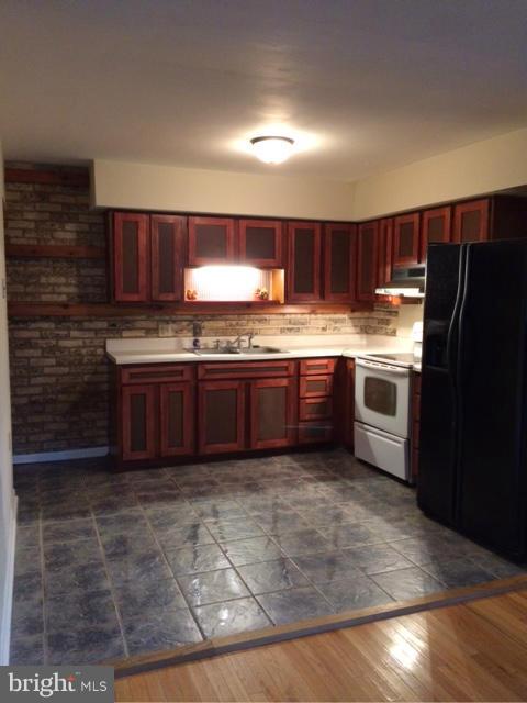 110 Meadows Road Fredericksburg, VA 22406 - Photo 14 of 26 Kitchen