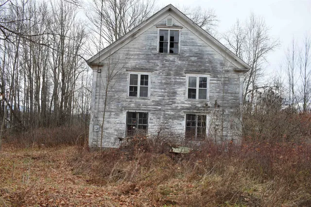 $190,000 | 86-89 Garland Road, Lancaster, NH 03584