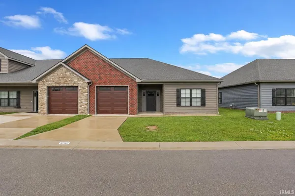 $300,000 | 3782 High Pointe Drive, Newburgh, IN 47630